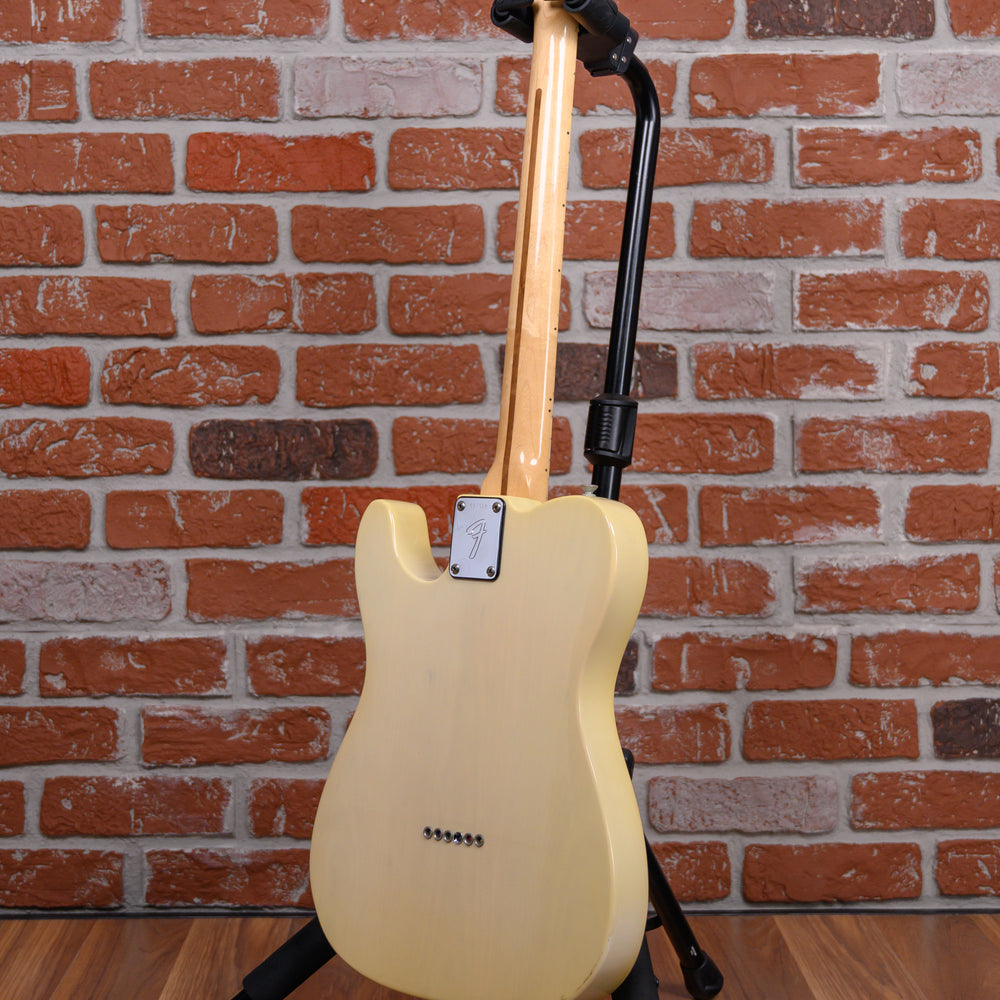 
                      
                        Fender Telecaster Blonde 1976 w/Hard Shell Case
                      
                    