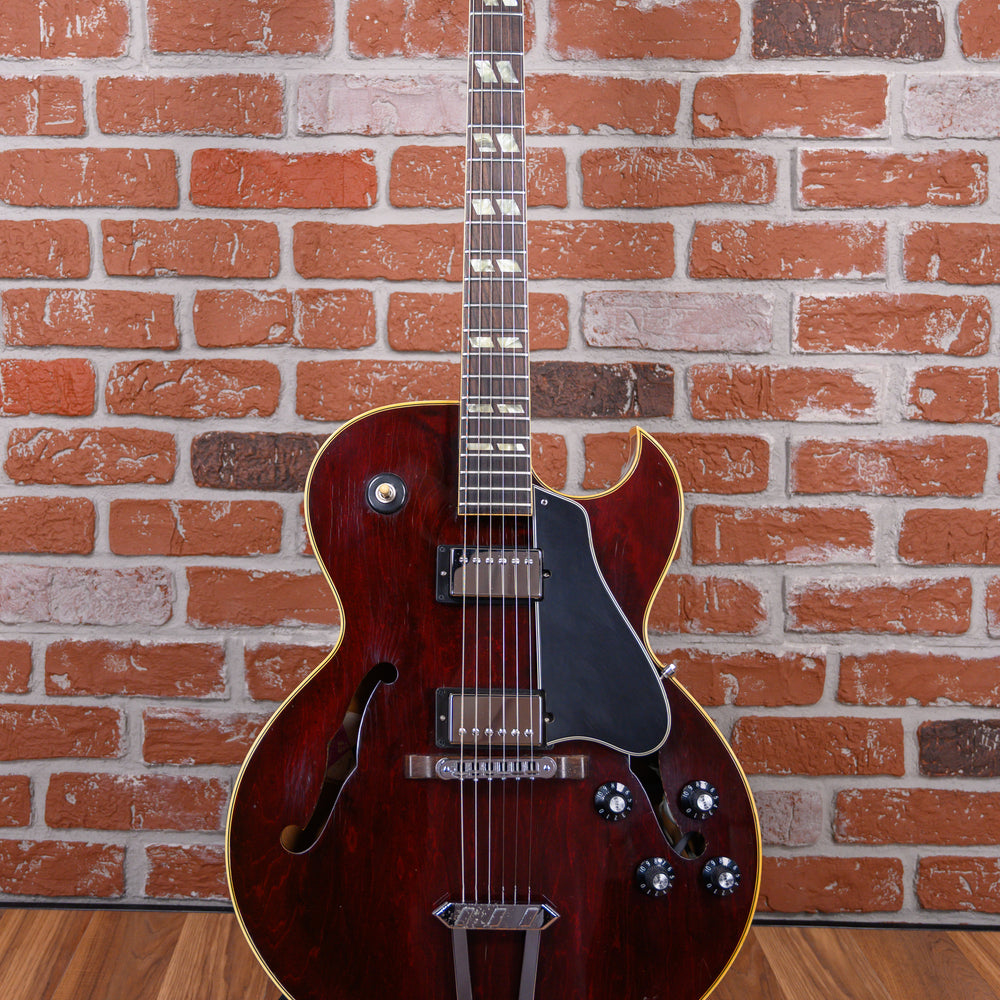 
                      
                        Gibson ES-175T Wine Red 1978 w/OHSC
                      
                    