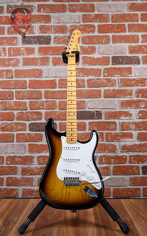 
                      
                        Fender Custom Shop Limited Release 50th Anniversary ‘54 Stratocaster Reissue Master Built By John Cruz 2-Color Sunburst Closet Classic 2004 w/OHSC
                      
                    