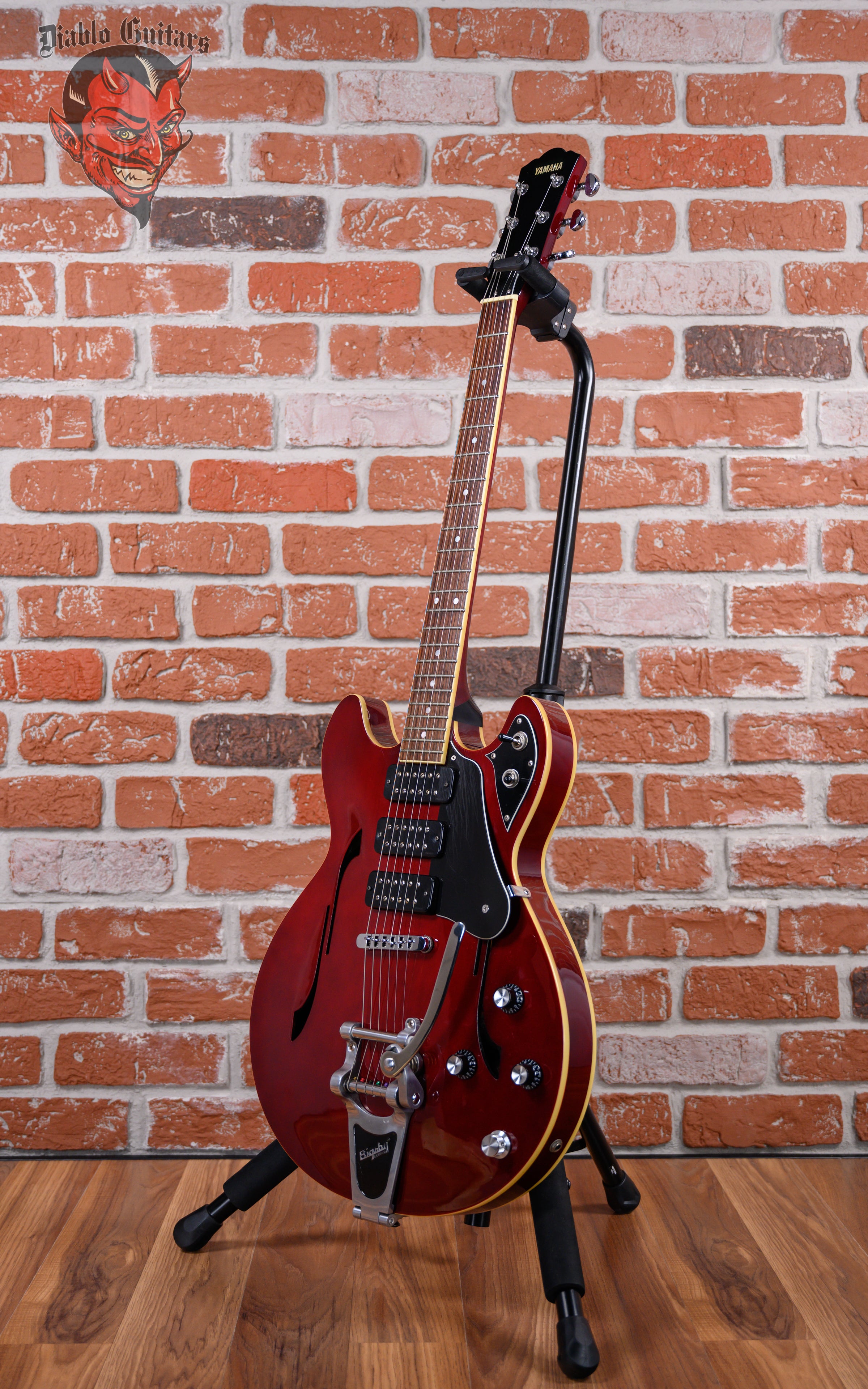 Yamaha SA503 TVL Troy Van Leeuwen Signature Transparent Blood Red