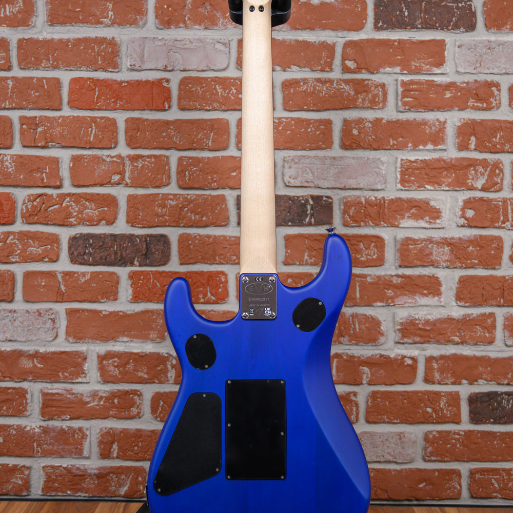 
                      
                        EVH 5150 Deluxe Poplar Burl Aqua Burst 2023 w/Gigbag
                      
                    