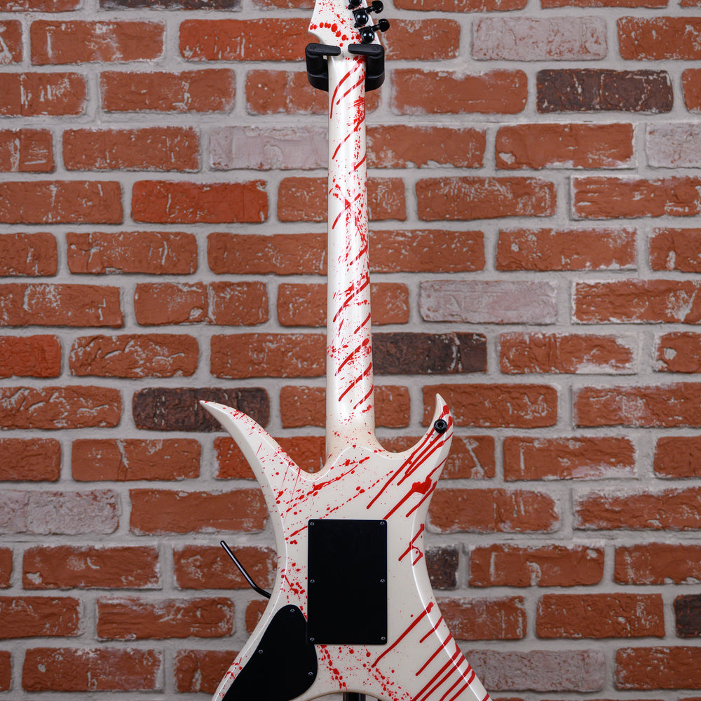 
                      
                        Neal Moser USA Custom Shop Raven Built For NAMM Pearl White Blood Splatter 2025 W/OHSC
                      
                    
