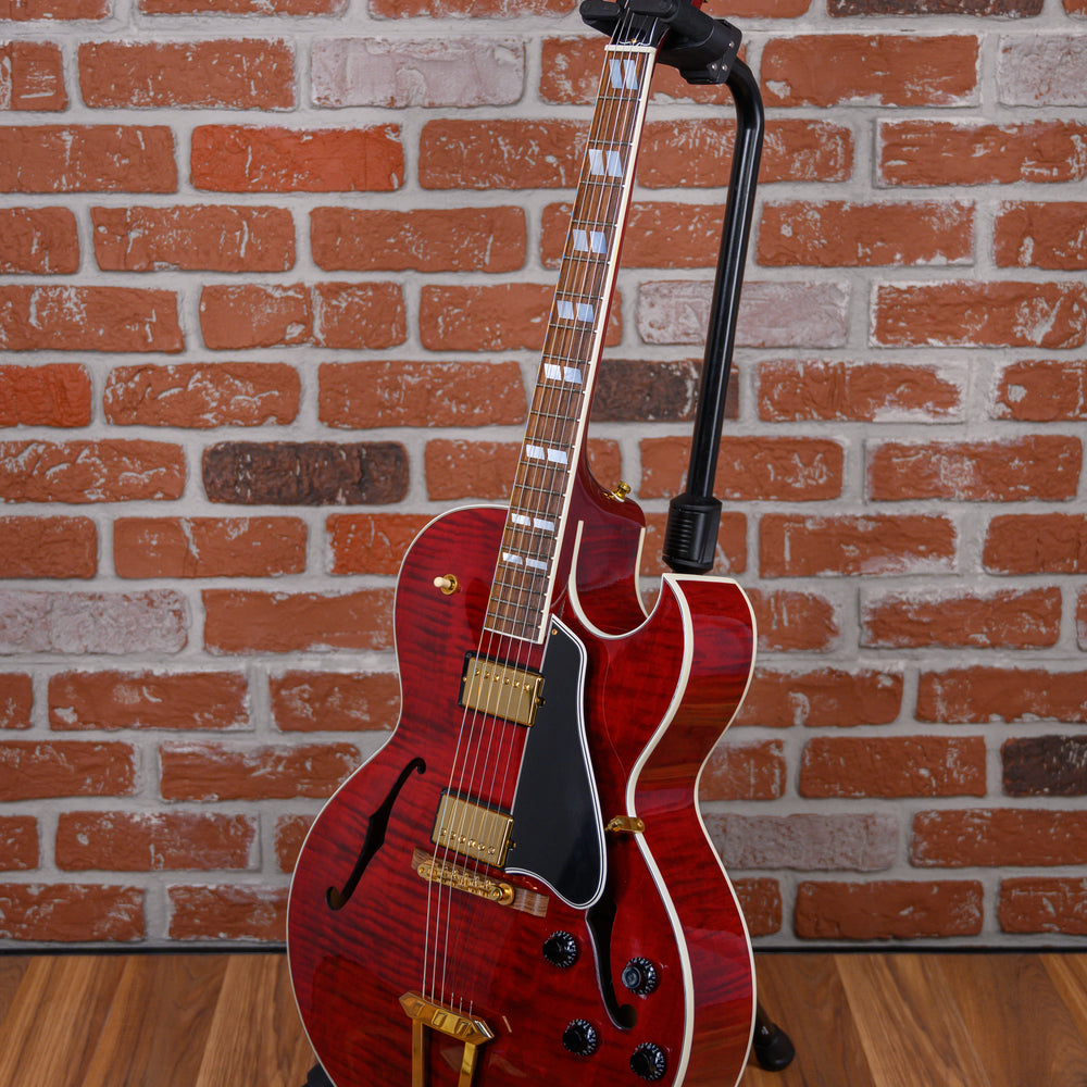
                      
                        Gibson Custom Shop ES-175 Wine Red 2008 w/OHSC
                      
                    