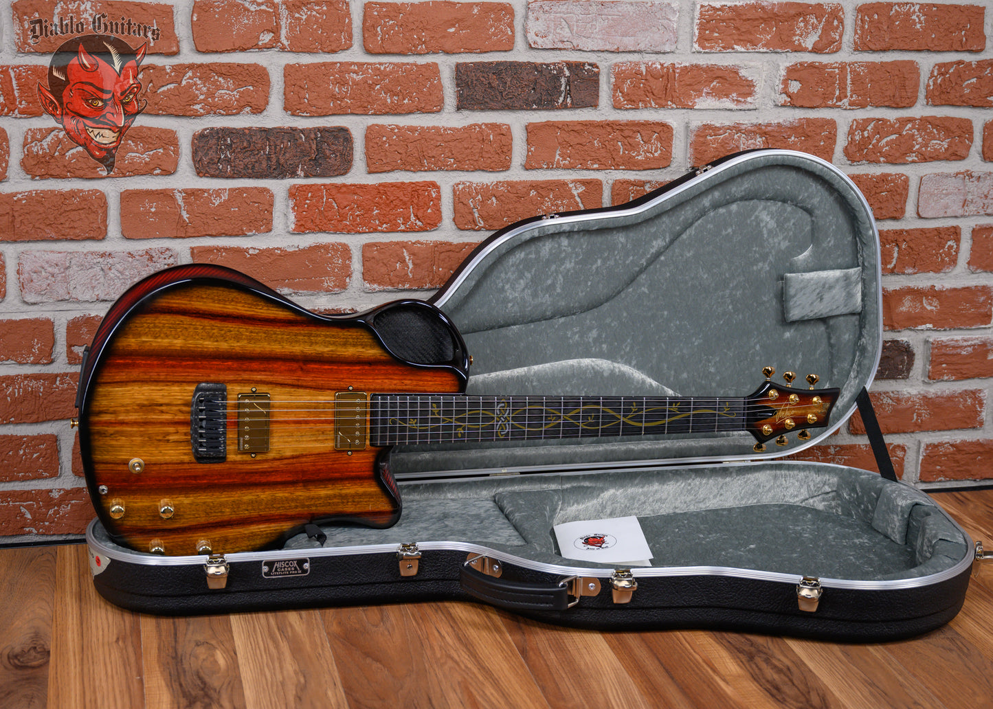 Emerald Virtuo Koa Red 2023 w/OHSC