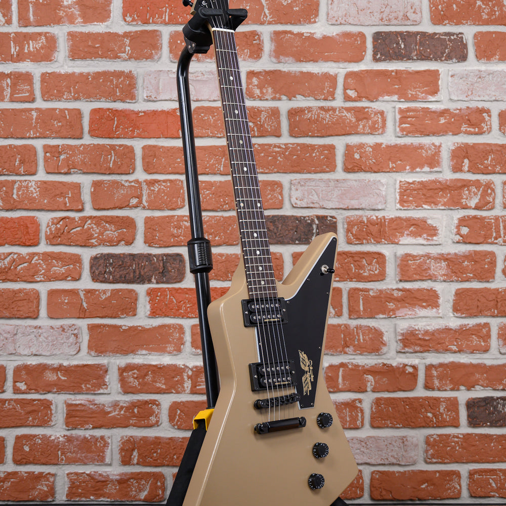 
                      
                        Gibson Government Series II Explorer Government Tan 2013 w/OHSC
                      
                    