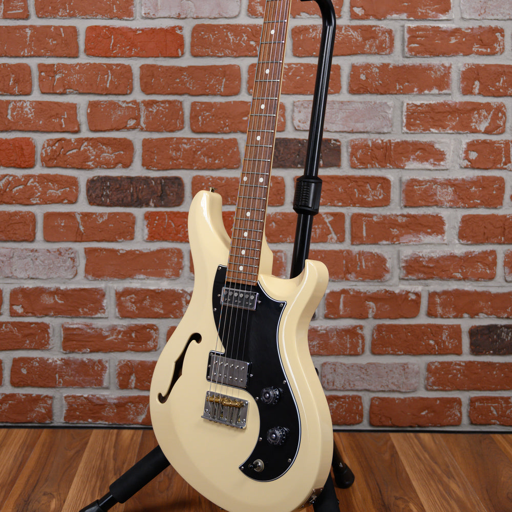 
                      
                        PRS S2 Vela Antique White 2021 w/Gigbag
                      
                    