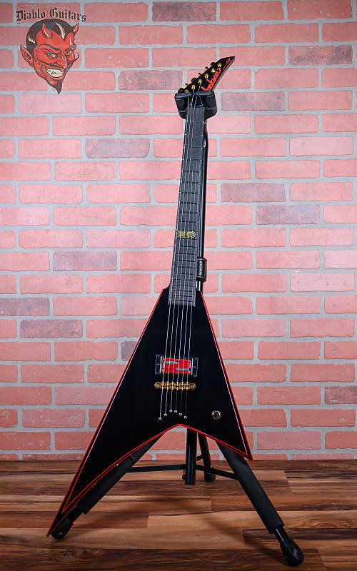 
                      
                        Jackson USA Custom Shop RR1 Bomber Master Built by Pasquale Campolattano Black with Red Pinstripes 2021 w/OHSC
                      
                    