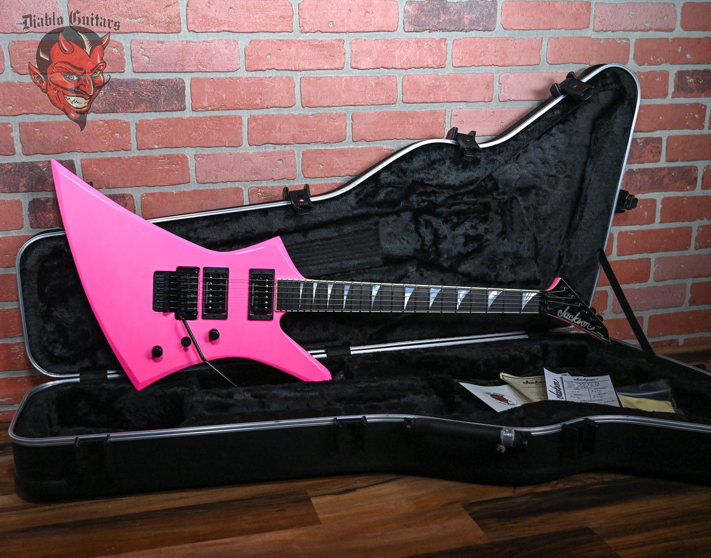 Jackson USA Custom Shop KE2 Kelly Neon Pink 2024 w/OHSC