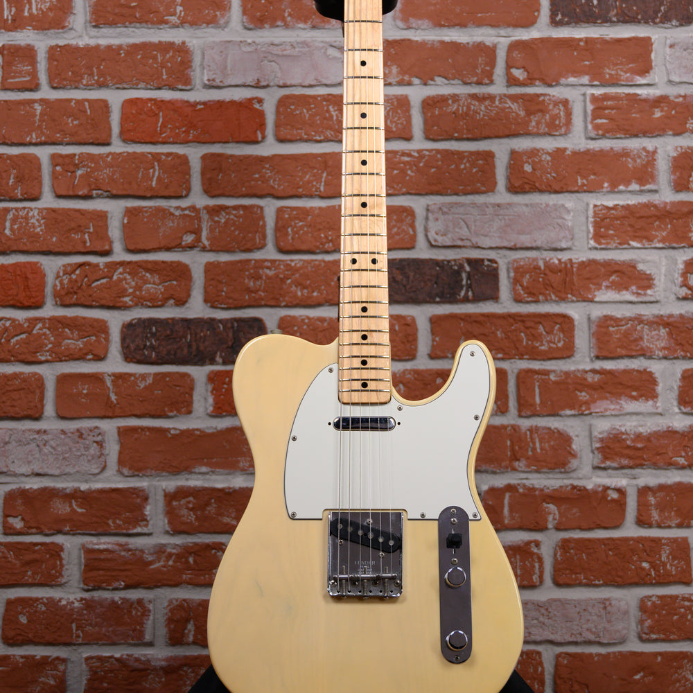 
                      
                        Fender Telecaster Blonde 1976 w/Hard Shell Case
                      
                    