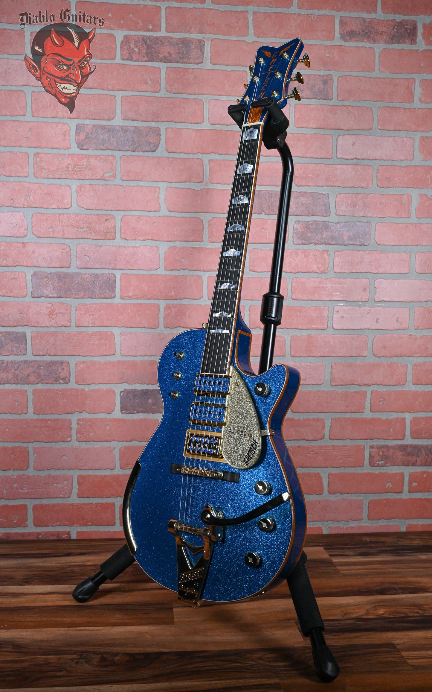 Gretsch USA Custom Shop G6134-CS ‘59 Penguin Master Built by Chad Henrichsen Blue Sparkle NOS 2024 w/OHSC