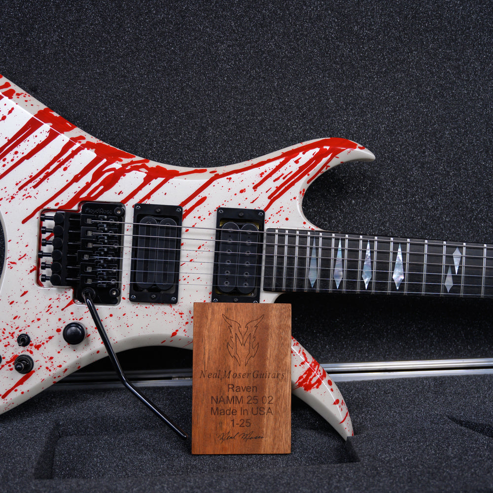 
                      
                        Neal Moser USA Custom Shop Raven Built For NAMM Pearl White Blood Splatter 2025 W/OHSC
                      
                    