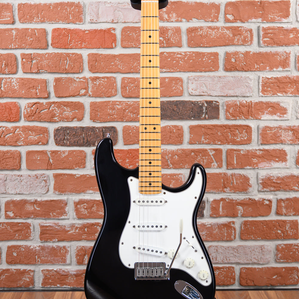 
                      
                        Fender American Standard Stratocaster Black 1998 w/OHSC
                      
                    