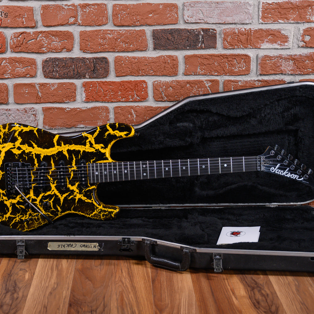 
                      
                        Jackson USA Custom Shop San Dimas Black & Yellow Crackle 1986 w/Hardshell Case
                      
                    
