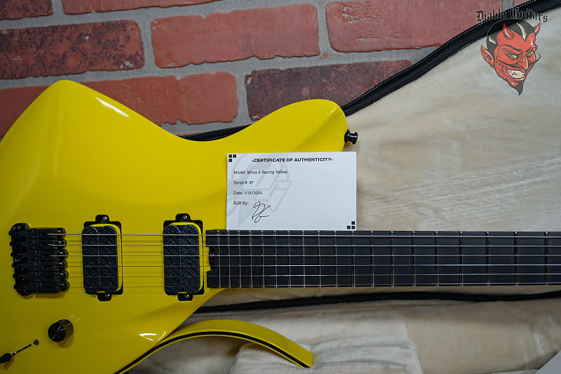 
                      
                        Dean Gordon Mirus 6 Built For Namm Porsche Racing Yellow 2024 w/Gigbag
                      
                    