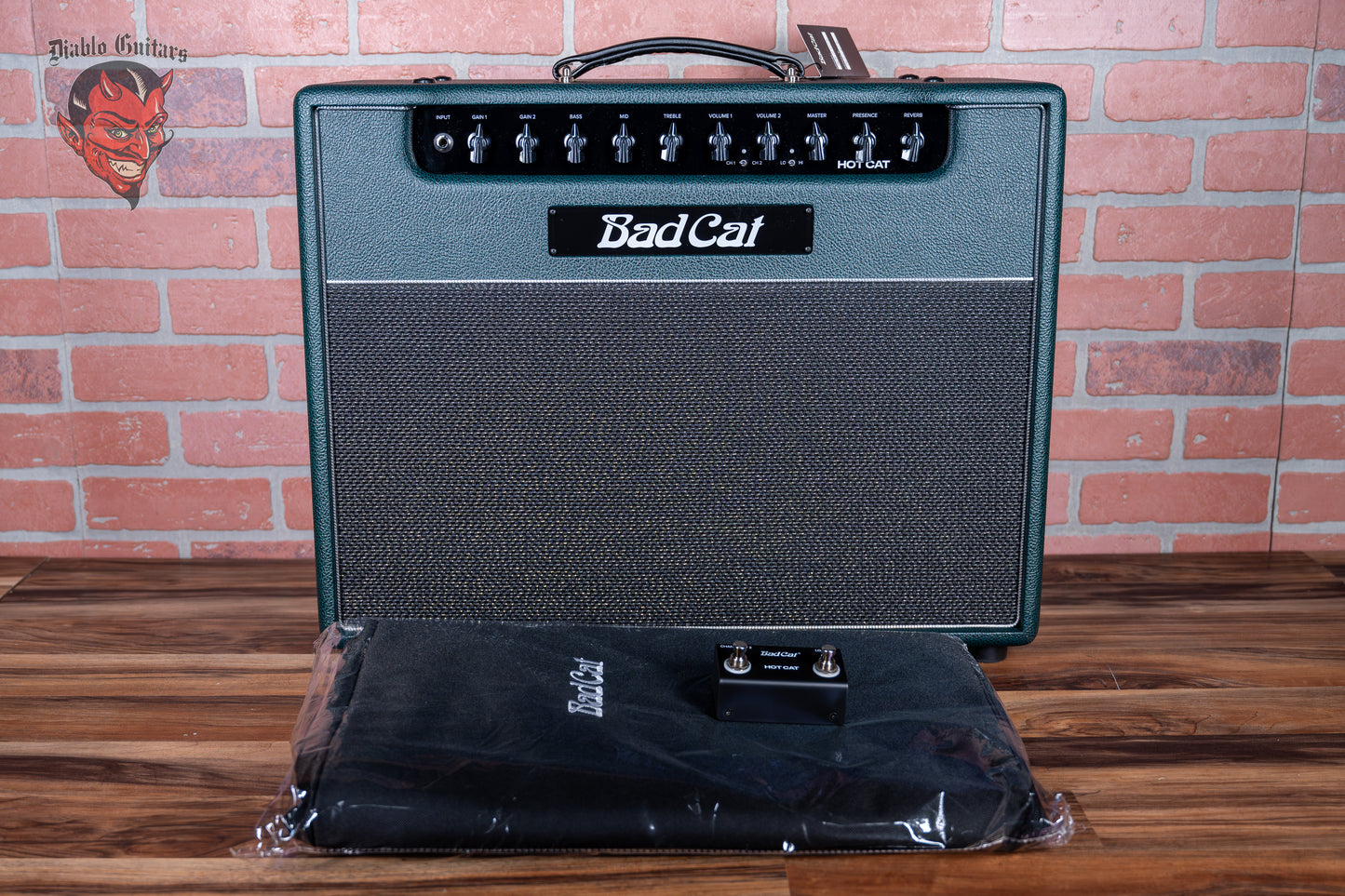 Bad Cat Custom Hot Cat Handwired Series 2-Channel 45-Watt 1x12" Combo 2024 - British Racing Green