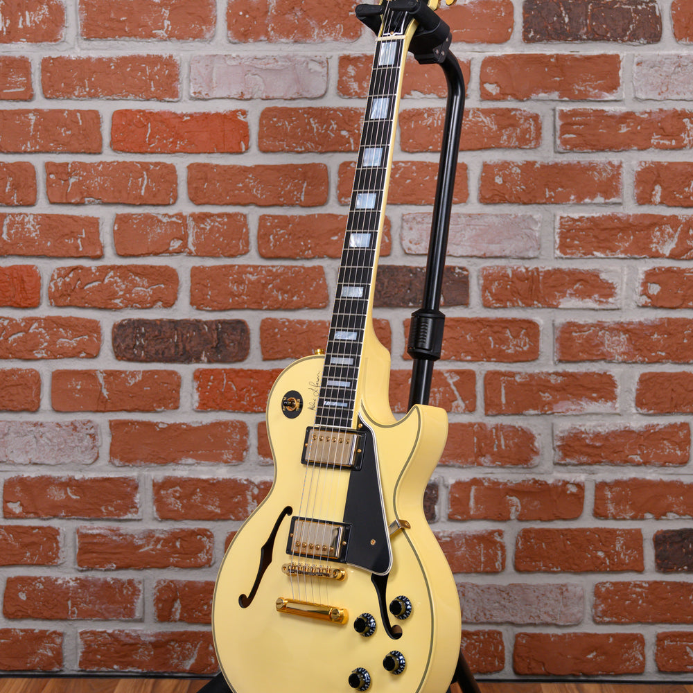 
                      
                        Gibson ES Les Paul Custom Alex Lifeson Limited Edition #136/200 Classic White 2017 w/OHSC
                      
                    
