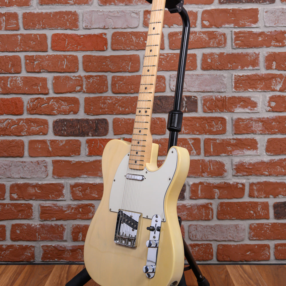 
                      
                        Fender Telecaster Blonde 1976 w/Hard Shell Case
                      
                    