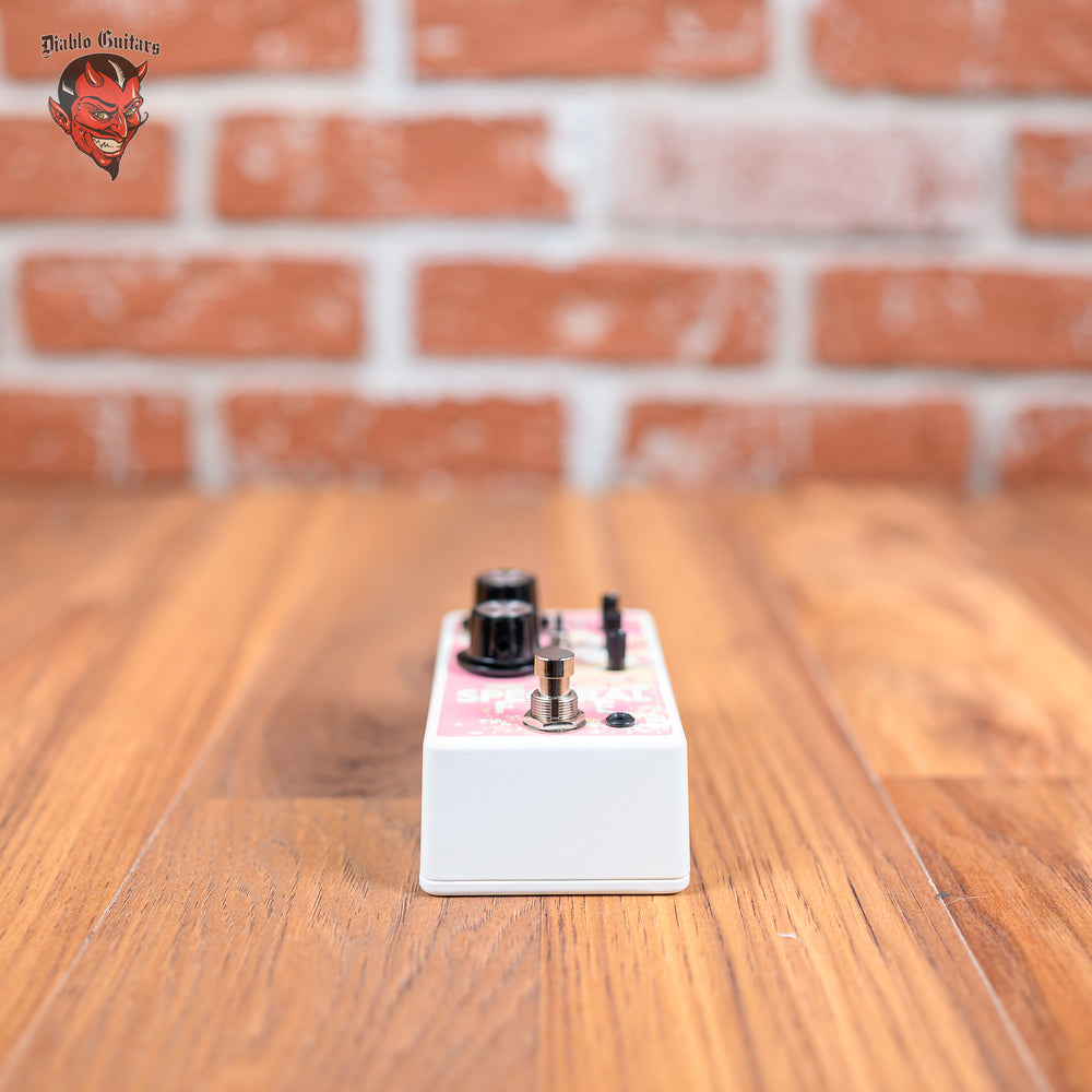 
                      
                        Holy Island Audio Spectral Fire - Pink / Cream / White
                      
                    
