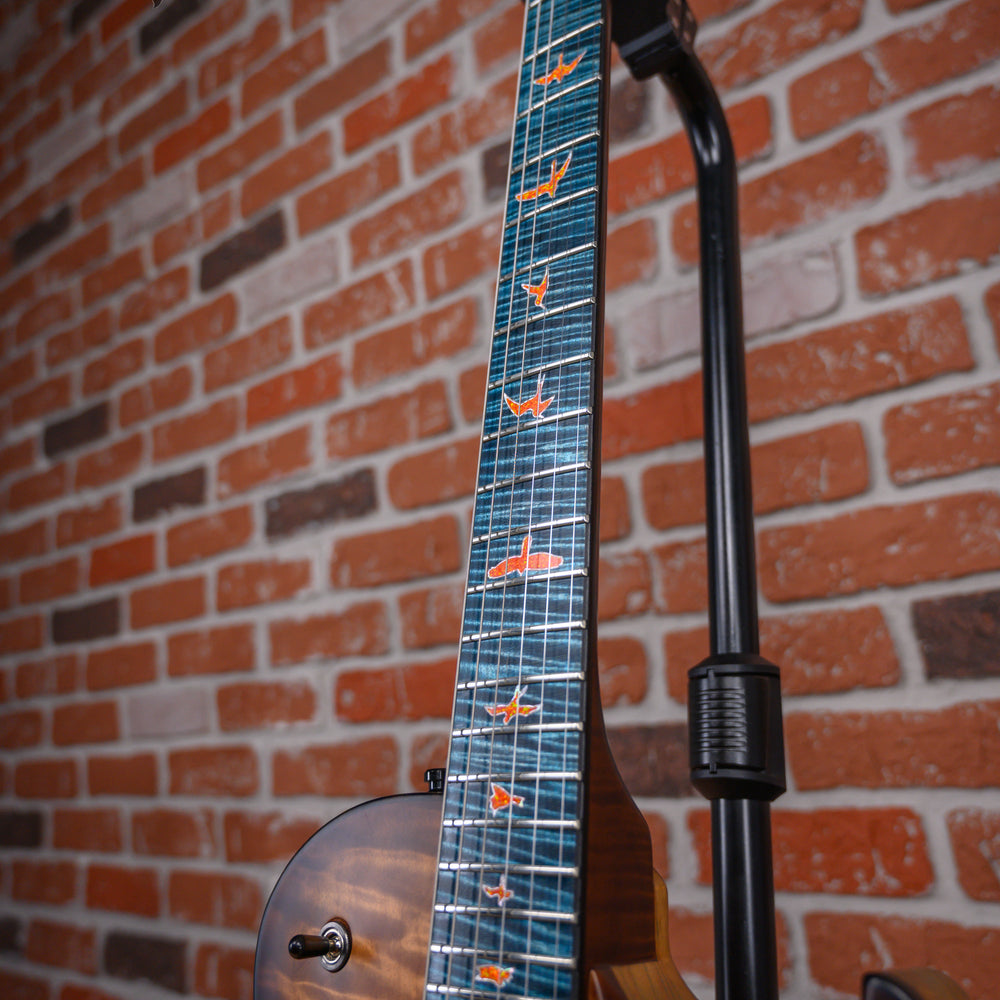 
                      
                        PRS Private Stock #9018 Singlecut 594 Semi-Hollow Roasted Figured Maple Natural Smoked Burst 2022 w/OHSC
                      
                    