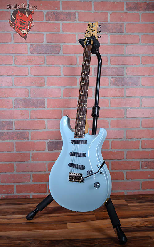 PRS 305 Powder Blue 2010 w/Gigbag