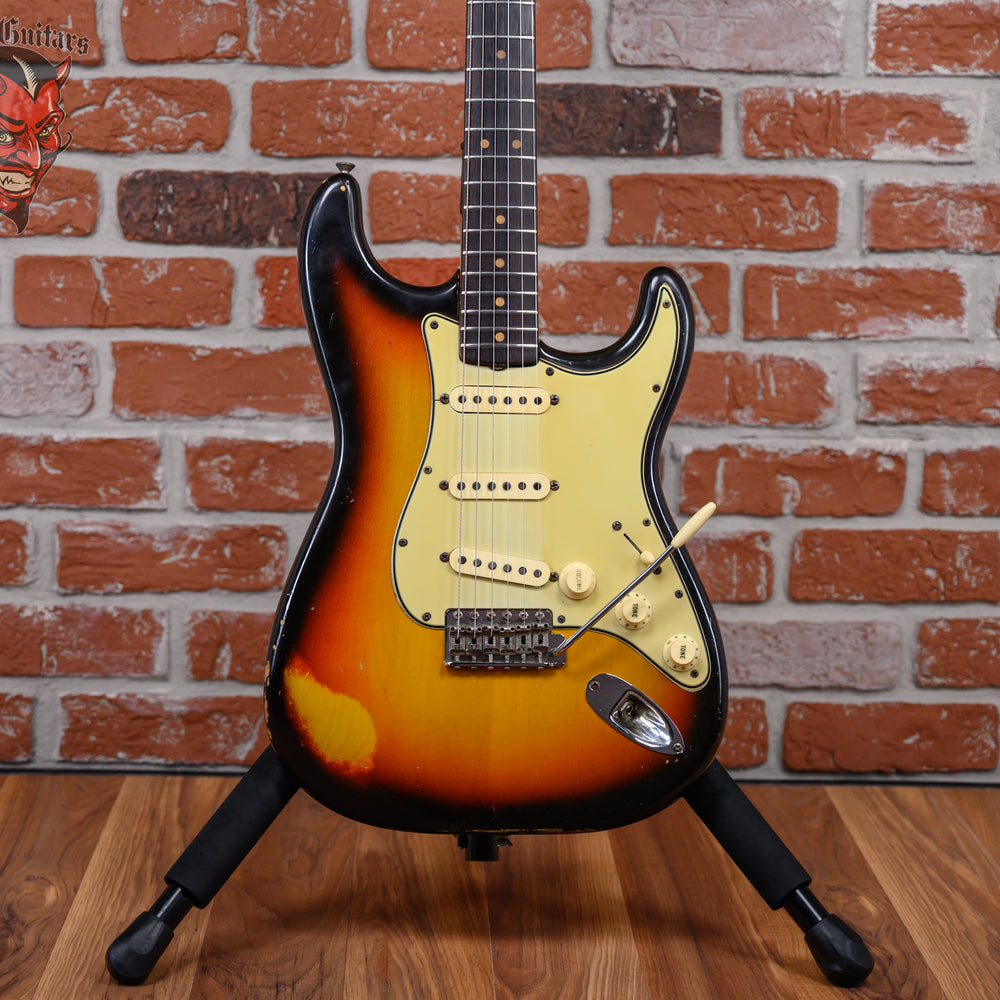 Fender Stratocaster 3-Tone Sunburst 1965 w/OHSC