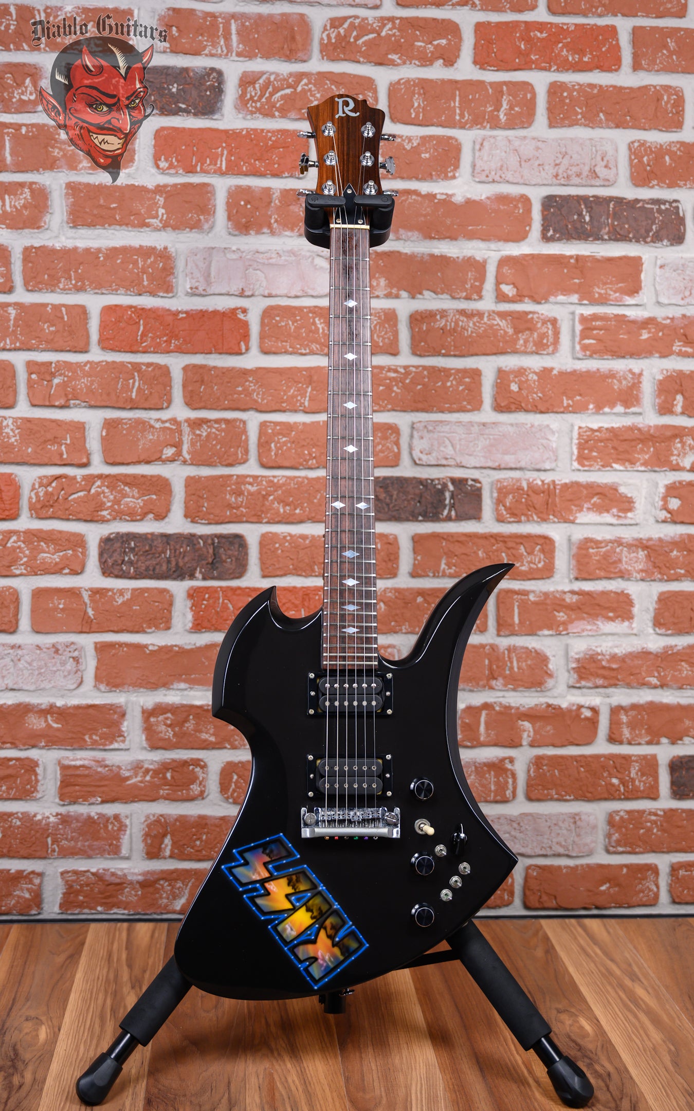 B.C. Rich Limited Edition Mockingbird Standard Kiss