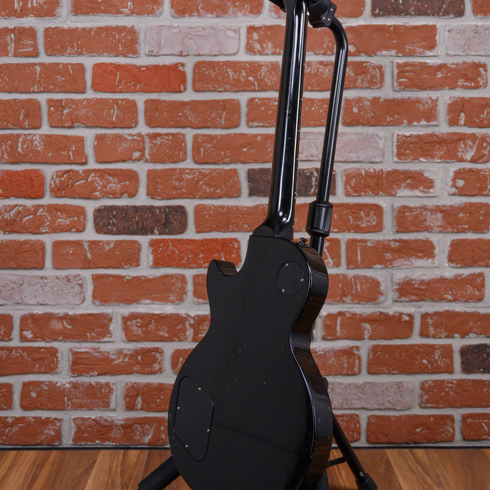 
                      
                        Gibson Les Paul Studio Ebony (Owned/Signed by Frank Novinec of Hatebreed) 2010 w/Hard Shell Case
                      
                    