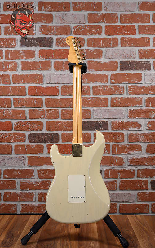 
                      
                        Fender Custom Shop 1956 Stratocaster Relic Vintage Blonde 2004 w/OHSC
                      
                    
