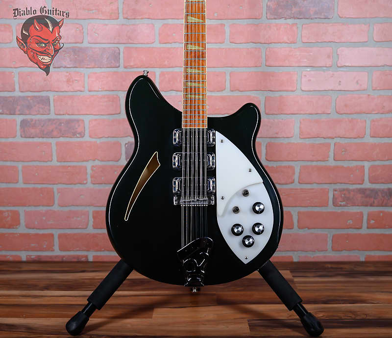 Rickenbacker 370/12 Jetglo 1986 w/OHSC