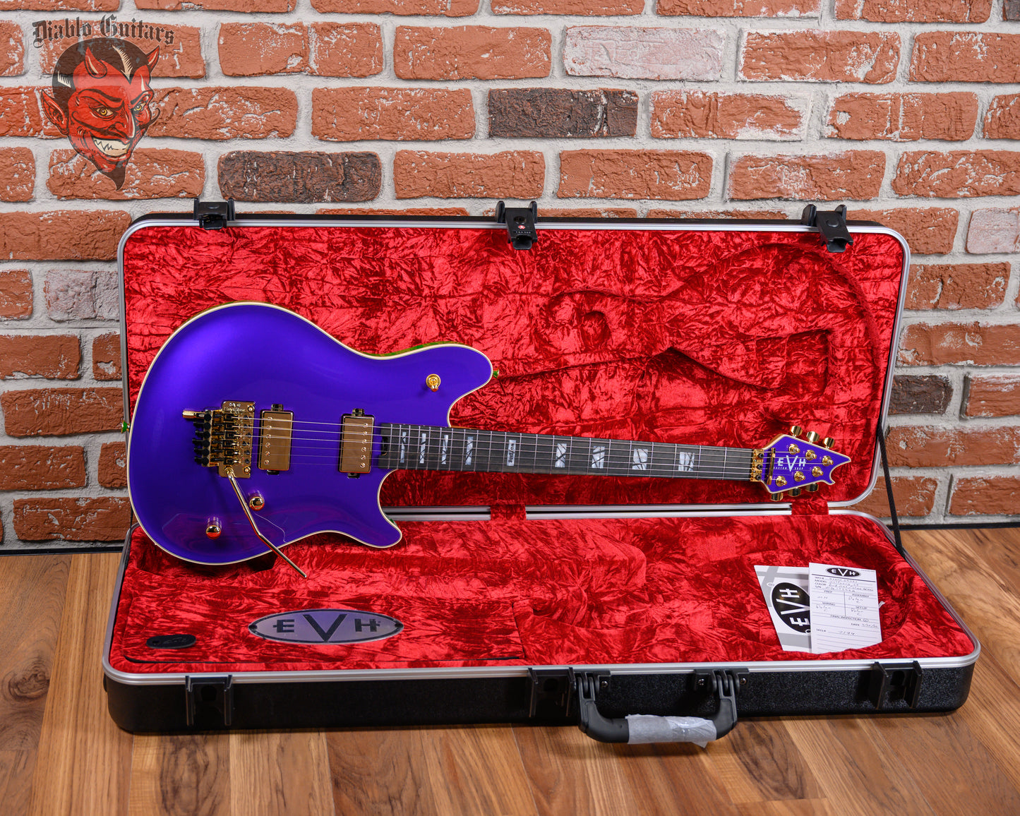 EVH USA Custom Shop Special Edition Wolfgang 2-Tone Purple Metallic with Slime Green Back 2025 w/OHSC