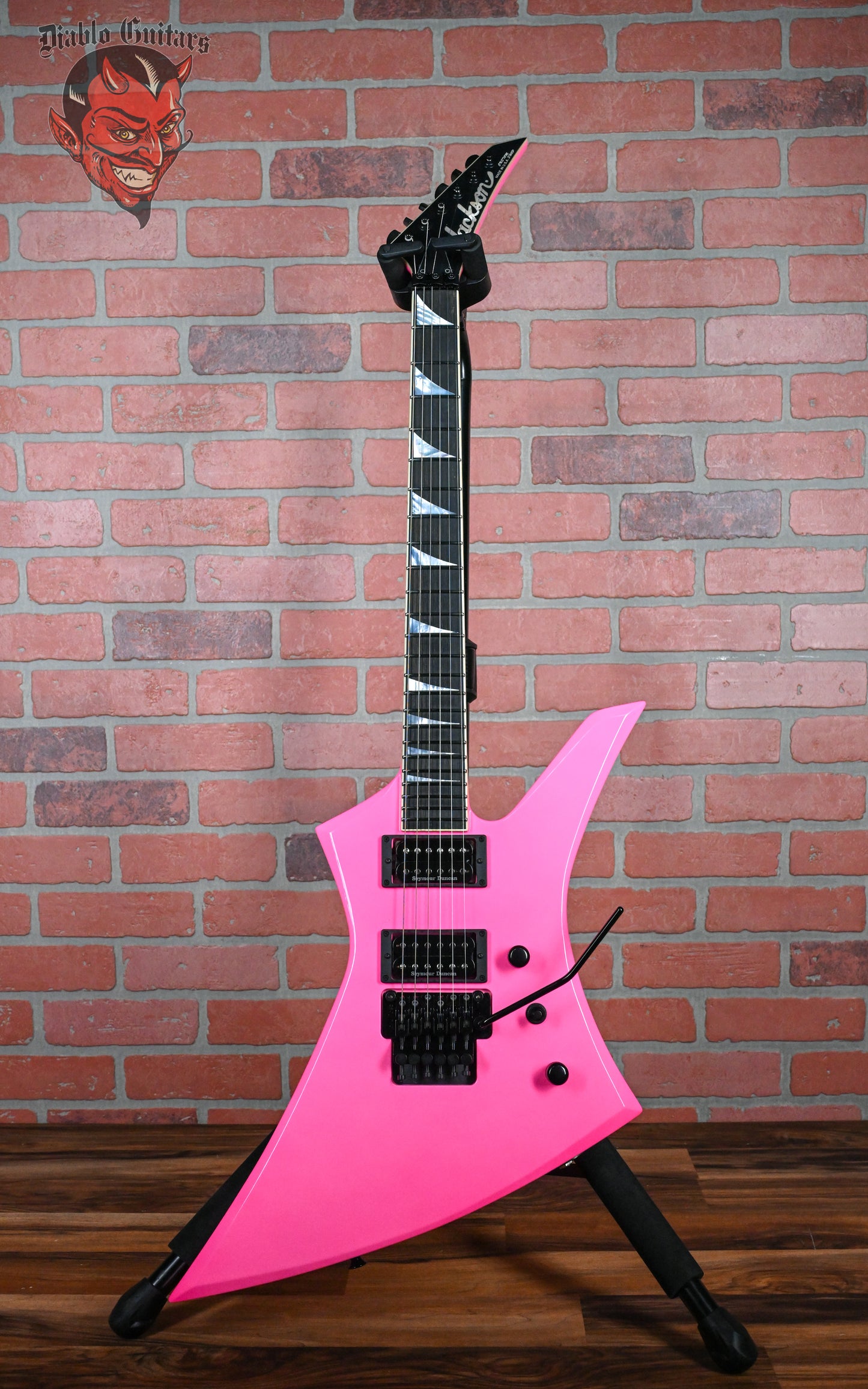 Jackson USA Custom Shop KE2 Kelly Neon Pink 2024 w/OHSC