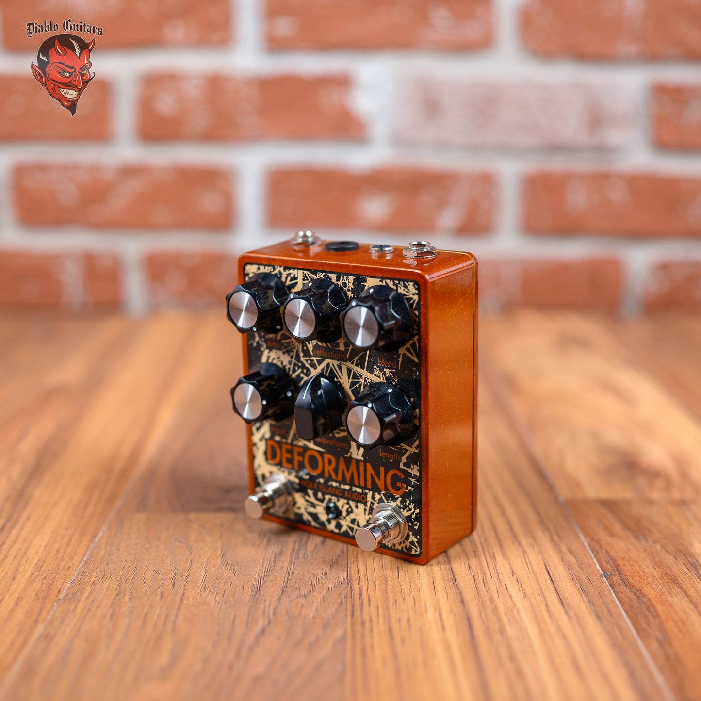 Holy Island Audio Deforming Delay - Black / Cream / Copper