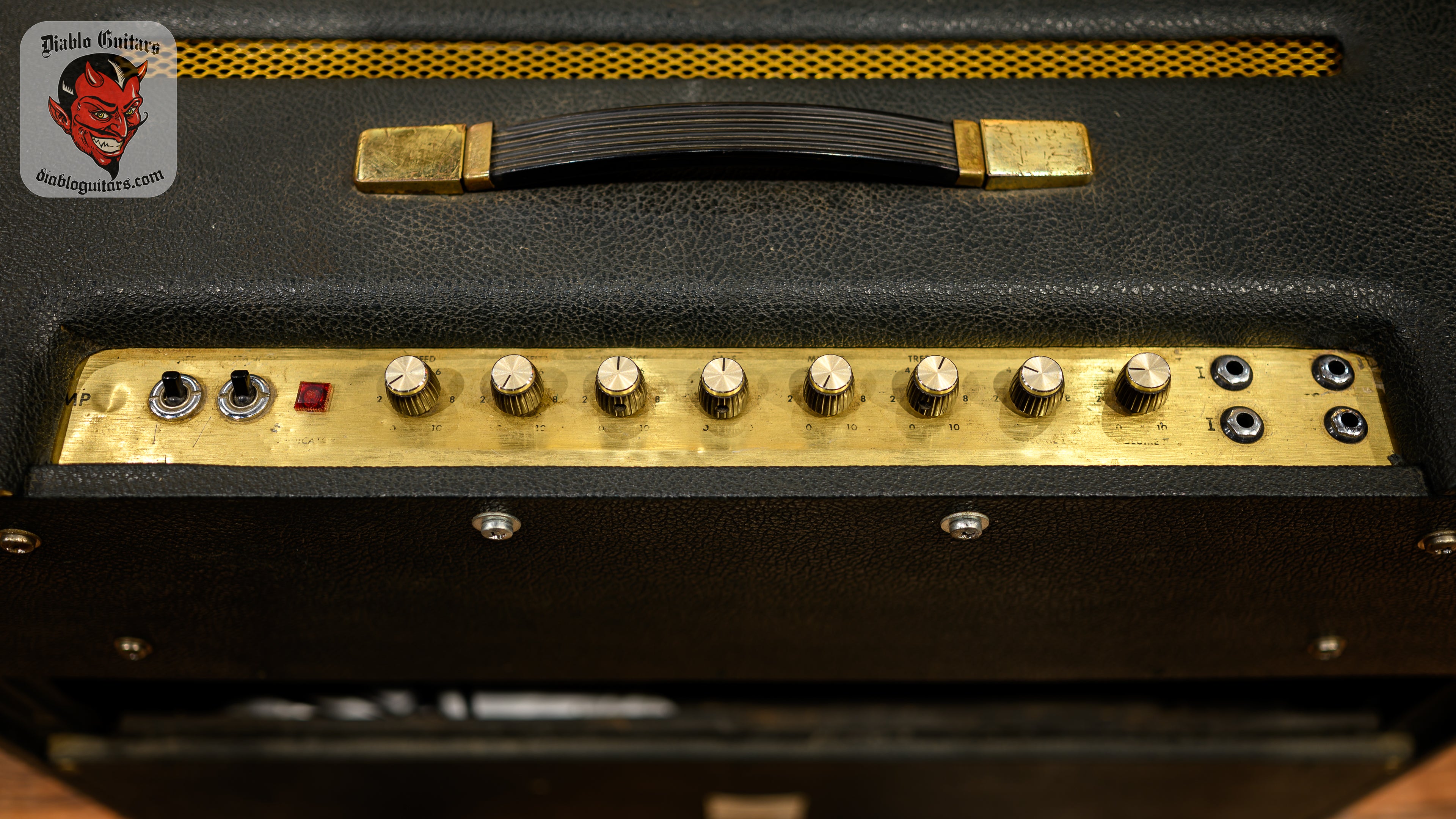 Marshall Vintage 1970 Super Tremolo 50 Watt Model 1961 4x10