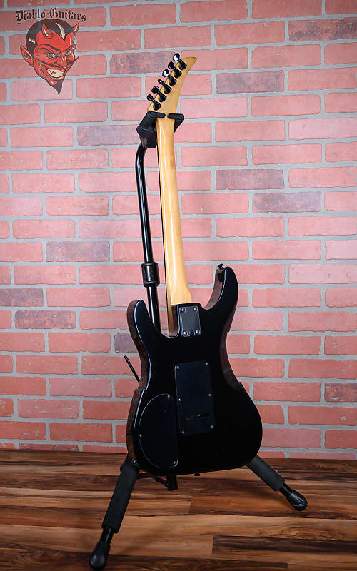 
                      
                        Peavey Vandenberg Black 1988 w/Gigbag
                      
                    