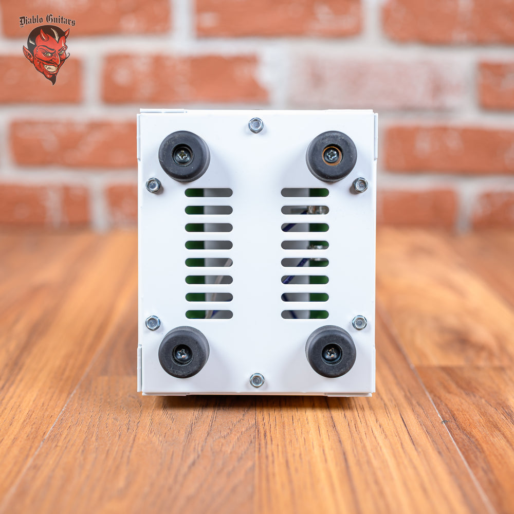 
                      
                        Dr. Z Z Brake-Lite SA Stand Alone 45-Watt Attenuator - White / Red
                      
                    