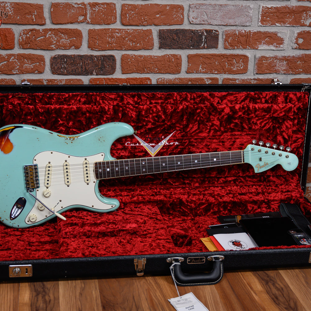 Fender Custom Shop LTD ‘67 Stratocaster Relic Aged Surf Green Over 3-Color Sunburst 2022 w/OHSC