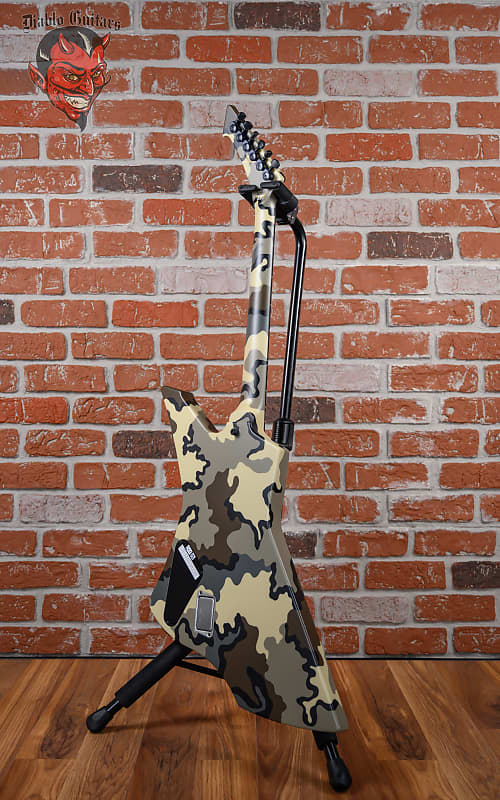 
                      
                        ESP Original Series Custom Shop James Hetfield Signature Snakebyte Kuiu Camo Satin 2024 w/OHSC
                      
                    