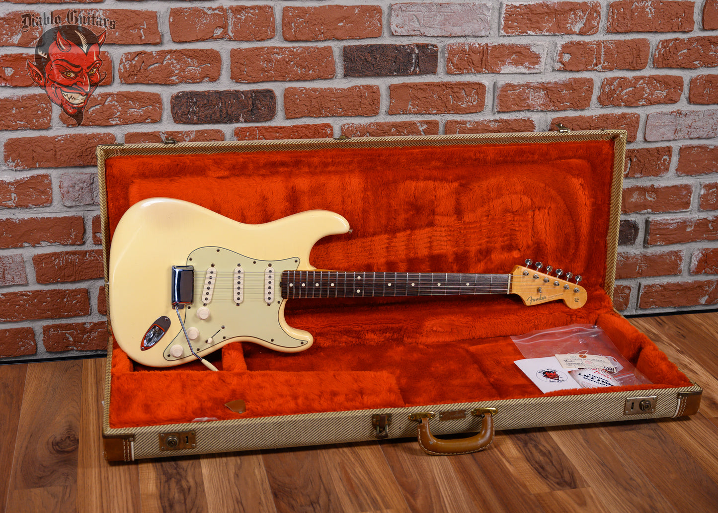 Fender American Vintage Hot Rod ‘62 Stratocaster Olympic White 2007 w/Hardshell Case