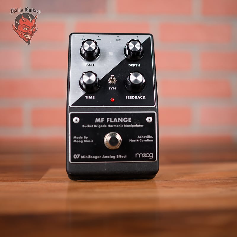 Moog Minifooger MF Flange Black