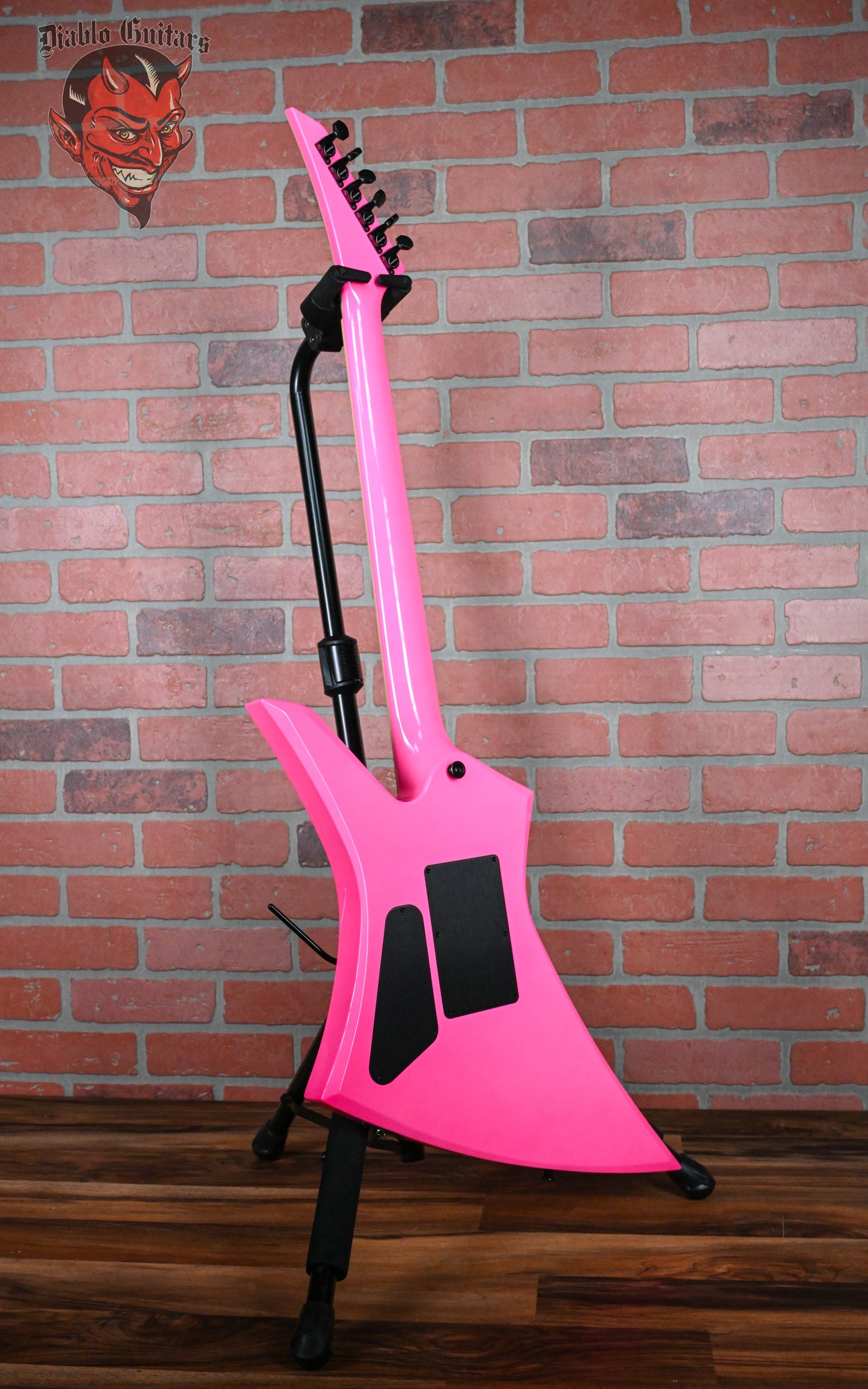 Jackson USA Custom Shop KE2 Kelly Neon Pink 2024 w/OHSC