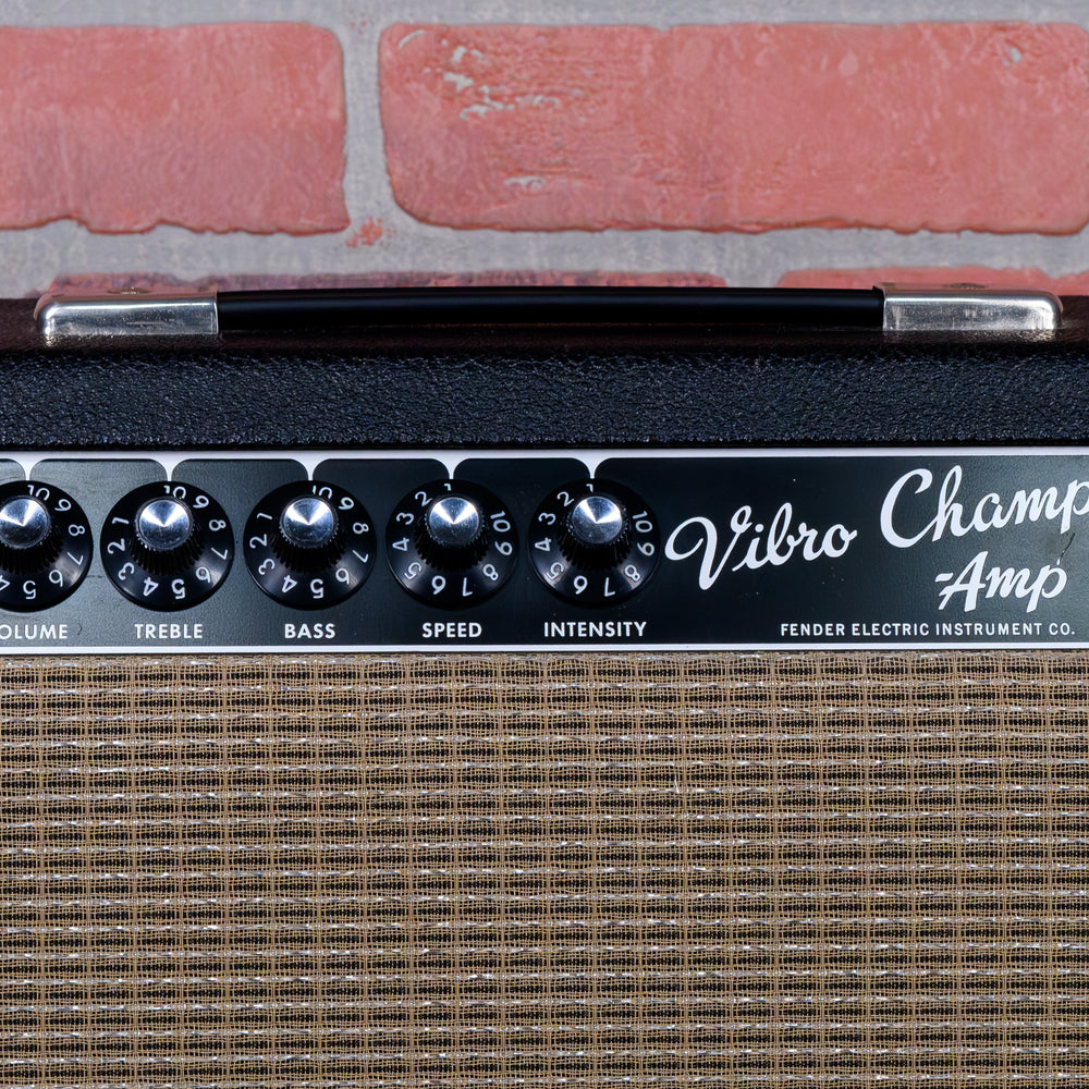 
                      
                        Fender Black Panel Vibro Champ 6-Watt 1x8" Combo 1964
                      
                    