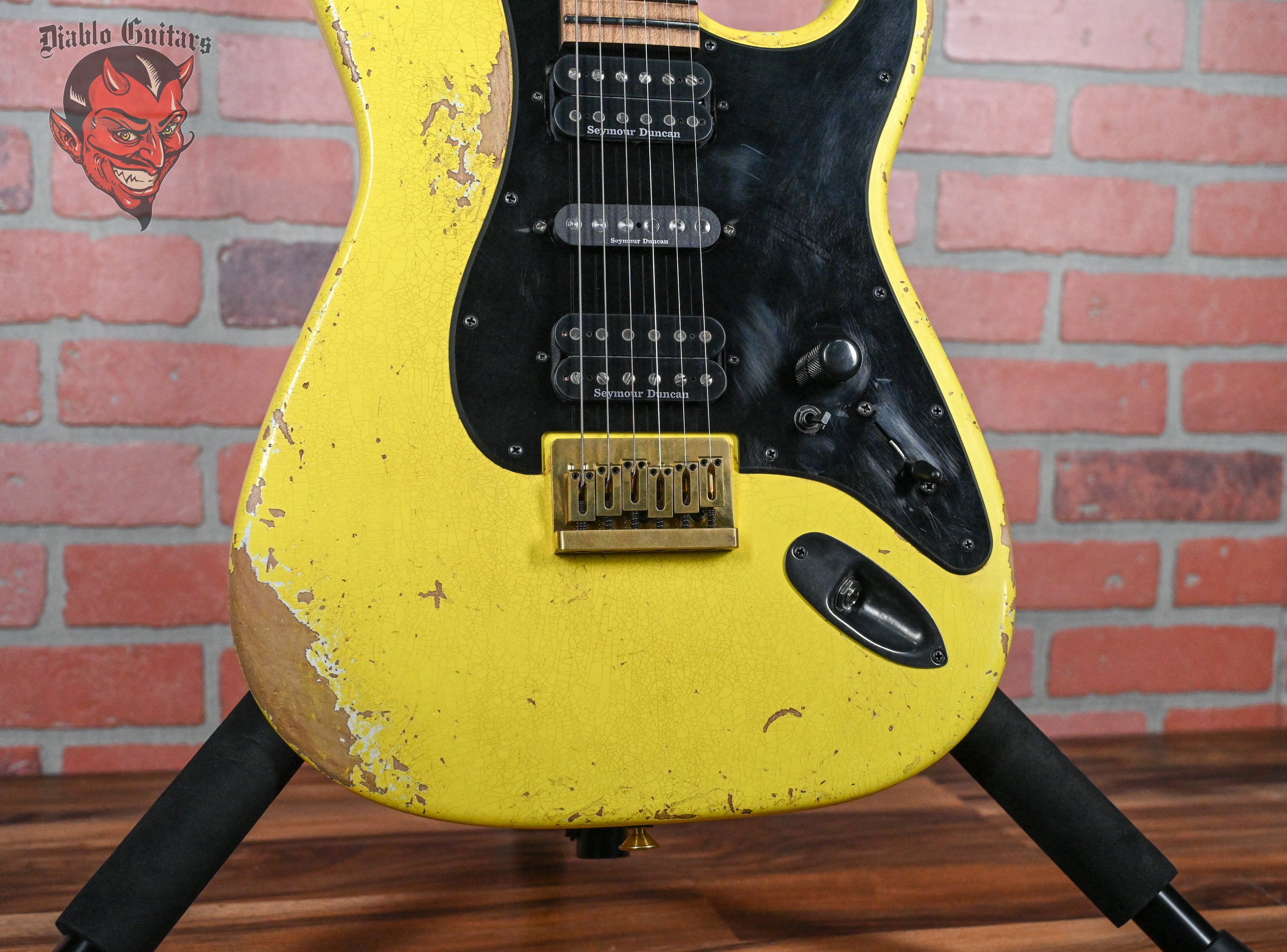 Charvel USA Custom Shop San Dimas HSH CT Relic Aged Nitro Graffiti Yellow Relic 2024 w/OHSC