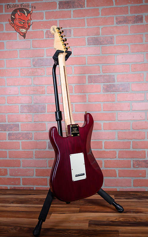 
                      
                        Fender Custom Shop 60th Anniversary Presidential Stratocaster AAA Flame Maple Top Wine Red Stain 2006 w/OHSC
                      
                    