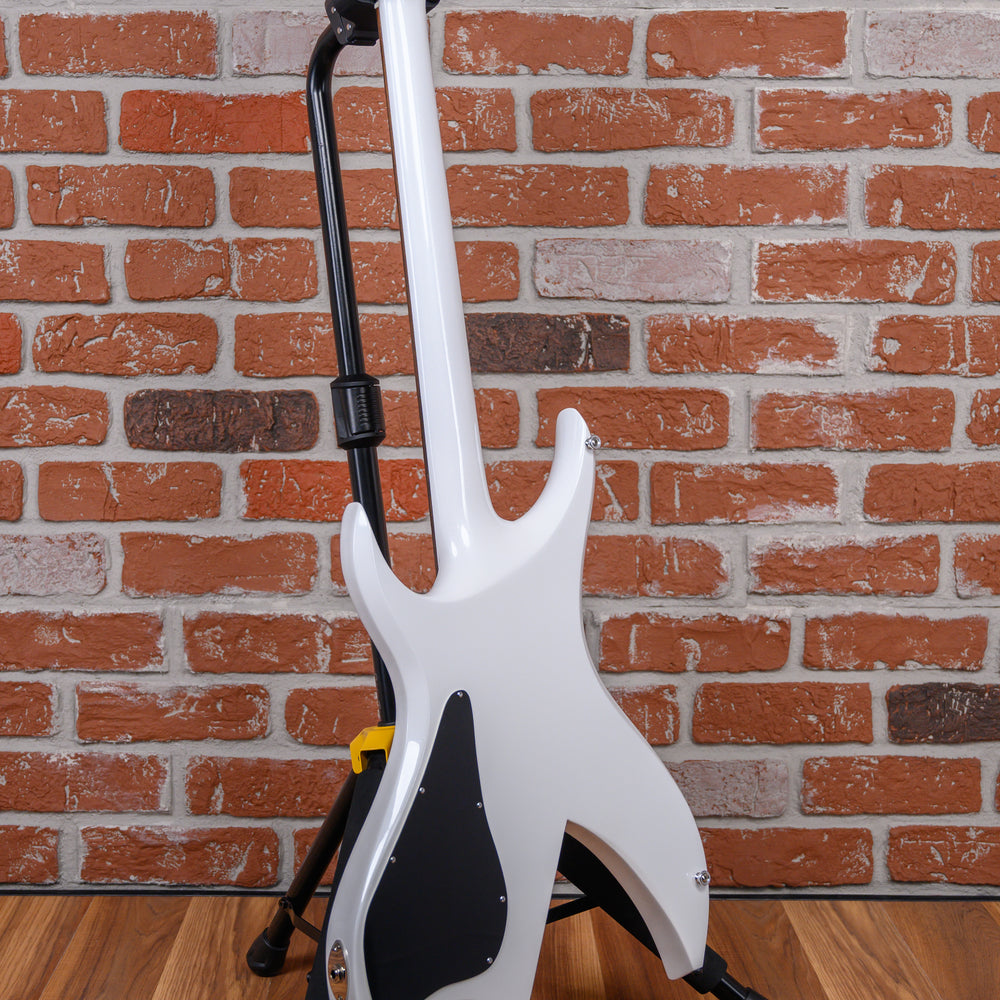 
                      
                        B.C. Rich USA Rich Bich Standard Glitter Rock White Built by Neal Moser in 2023 w/OHSC
                      
                    