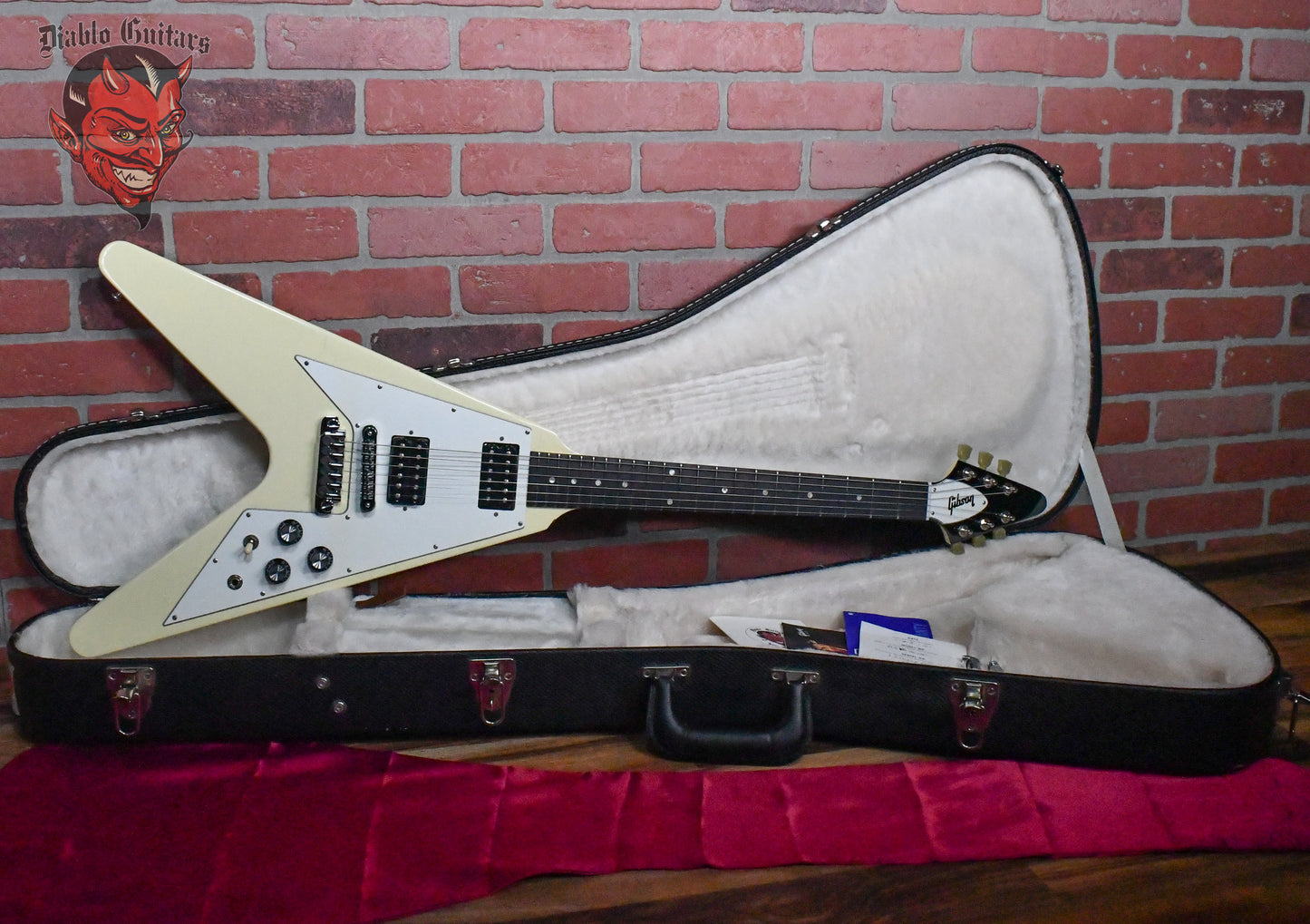 Gibson Flying V Classic White 2010 w/OHSC