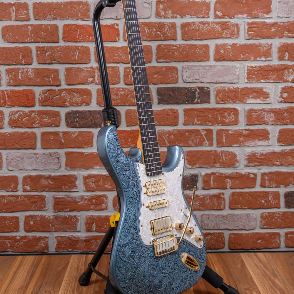 
                      
                        Dean Zelinsky Custom Engraved Paisley Top Tagliare Gunhill Blue 2022 w/OHSC
                      
                    