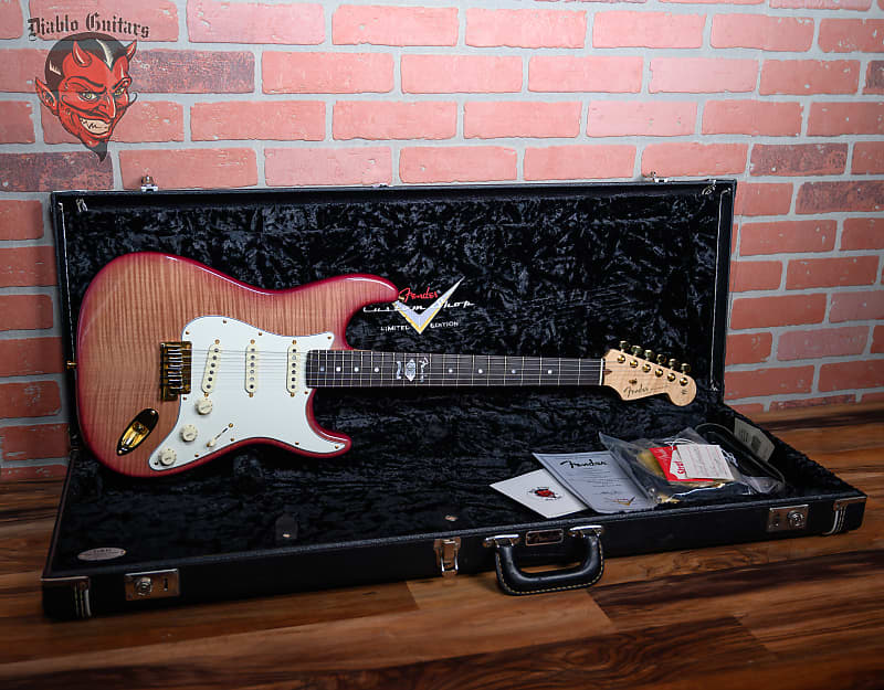 
                      
                        Fender Custom Shop 60th Anniversary Presidential Stratocaster AAA Flame Maple Top Wine Red Stain 2006 w/OHSC
                      
                    