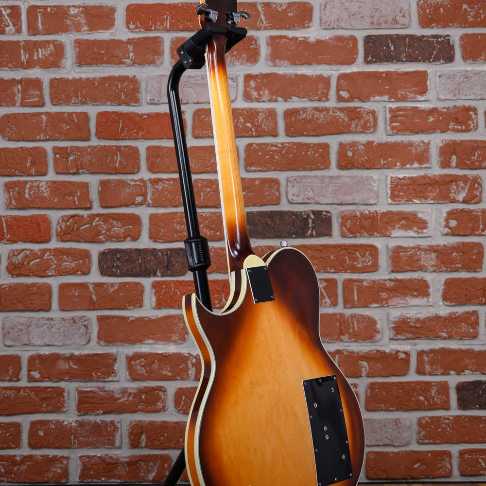 
                      
                        Gretsch Chet Atkins Super Axe 7682 Sunburst 1977 w/OHSC
                      
                    
