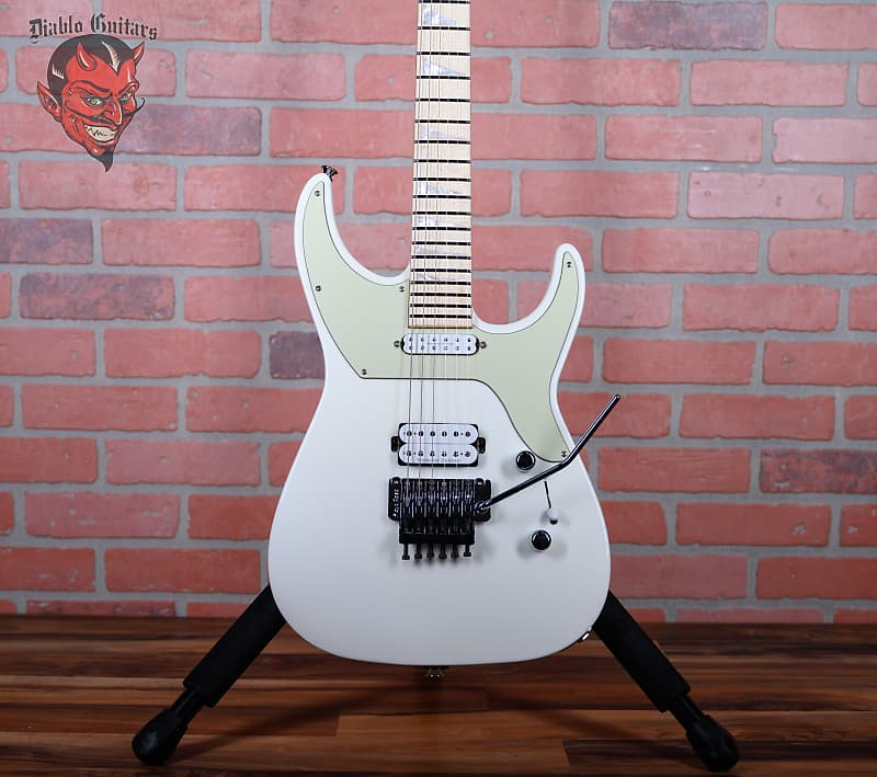 Jackson USA Custom Shop Special Edition Soloist Snow White 2024 w/OHSC