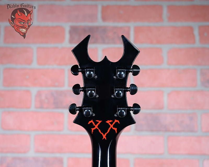 
                      
                        B.C. Rich USA Custom Shop KKV Kerry King 25th Anniversary V #4 of 25  Black with Red Tribal Graphics 2011 w/OHSC
                      
                    